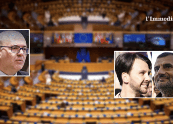 Tatarella, Furore e Decaro; sullo sfondo, il parlamento europeo