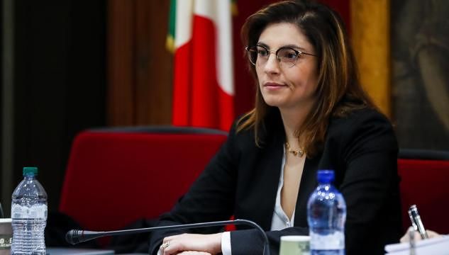 La sottosegretaria alla presidenza del consiglio dell'Economia Laura Castelli durante  i lavori della Commissioni Bilancio sulla manovra economica alla Camera, Roma, 27 dicembre 2018. ANSA/ANGELO CARCONI