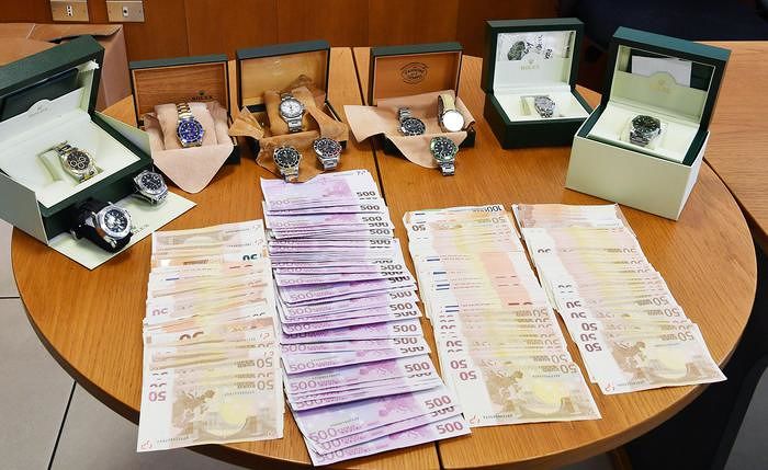Conferenza stampa sulle undici ordinanze di custodia cautelare in carcere eseguite dai carabinieri nei confronti di altrettante persone ritenute affiliate alla 'Ndrangheta, Torino, 29 Giugno 2017. Associazione a delinquere di stampo mafioso, tentato omicidio, usura, estorsione, rapina, danneggiamento, incendio, detenzione illegale di armi e munizioni i reati contestati nei loro confronti a vario titolo. ANSA/ALESSANDRO DI MARCO