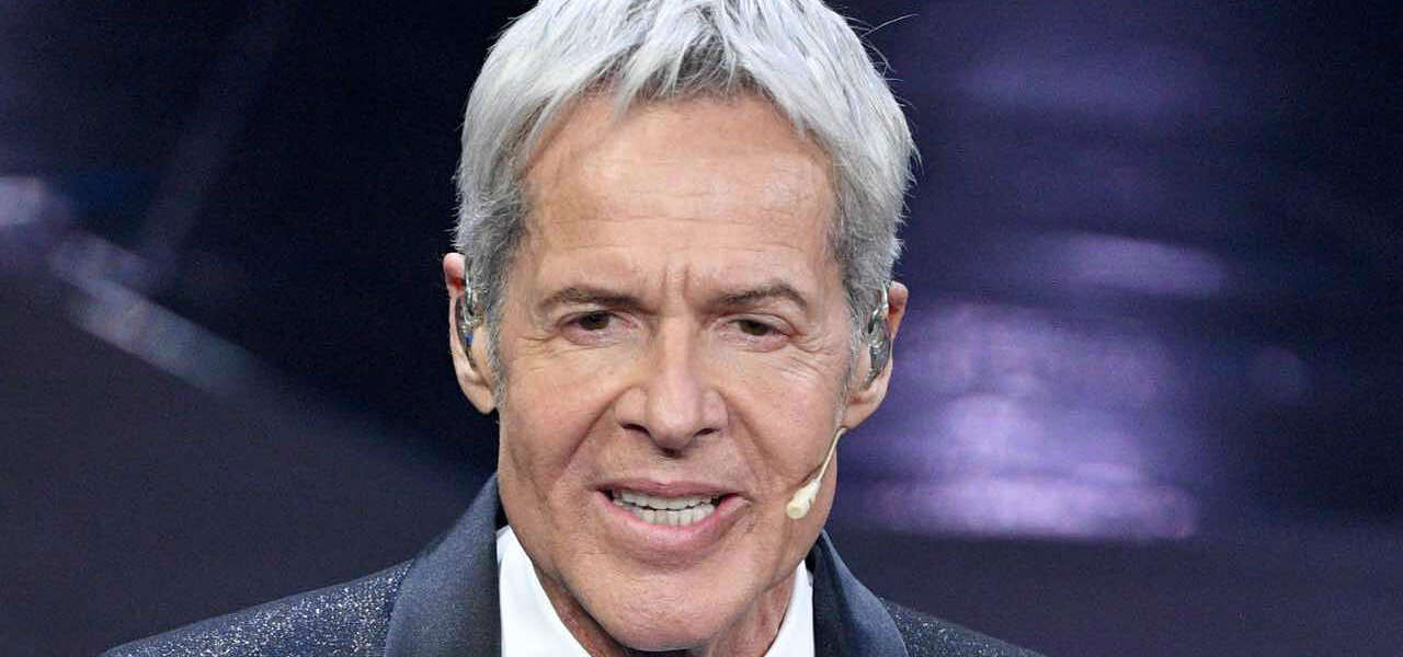 Claudio Baglioni rinvia il tour per motivi di salute: slitta al 2027 anche il concerto di Apricena Claudio Baglioni rinvia il tour per motivi di salute: slitta al 2027 anche il concerto di Apricena