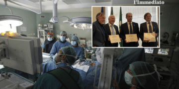 Nel riquadro, Bettocchi con i referenti dell'ospedale Molinette