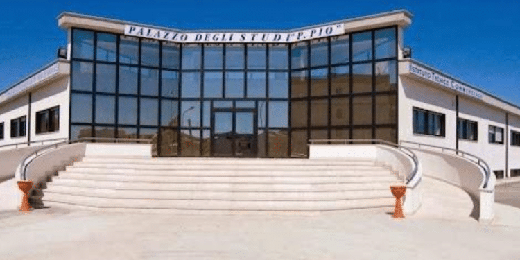 “Palazzo degli Studi Padre Pio” di Orta Nova
