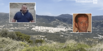 A sinistra, Antonio Quitadamo; a destra, Francesco Libergolis; sullo sfondo, la piana di Mattinata