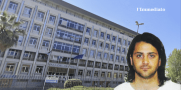 Giuseppe Francavilla; sullo sfondo, il tribunale di Bari