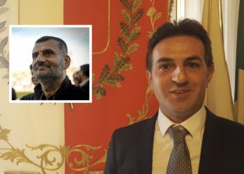 D'Adamo; nel riquadro, Decaro