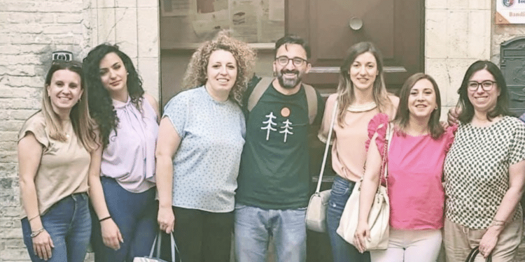 Beatrice con la sua squadra