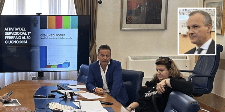Frattarolo e la sindaca Episcopo; nel riquadro, Angiola