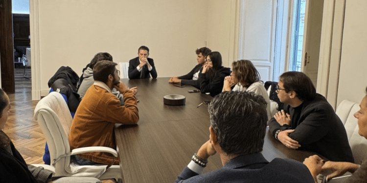 Studenti foggiani a colloquio con il presidente della Provincia di Foggia, Giuseppe Nobiletti