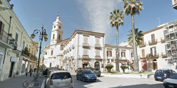 Piazza del Lago