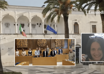 La giunta comunale e l'avvocata Teresa Totaro