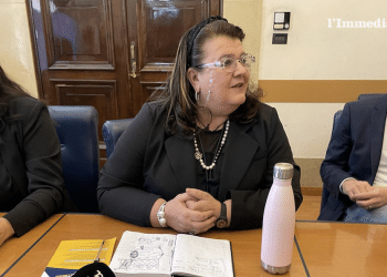 Aprile, Episcopo e Emanuele