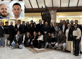 In alto, Barrasso e Mundo