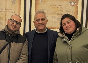 La coppia argentina con il sindaco Gatta