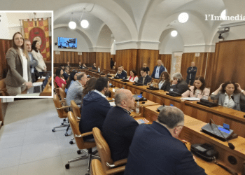 Consiglio comunale di San Severo; nel riquadro, Spada