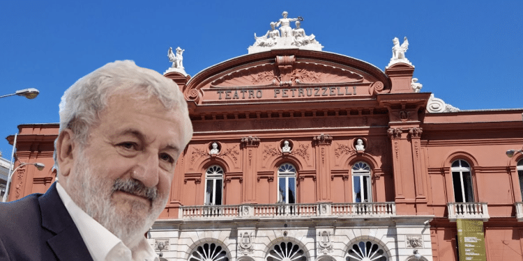 Michele Emiliano e il Petruzzelli
