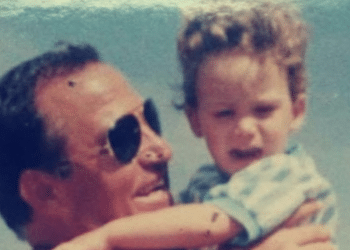 Giovanni Panunzio e suo nipote Giovanni junior presso Lido del Sole, fine anni 80