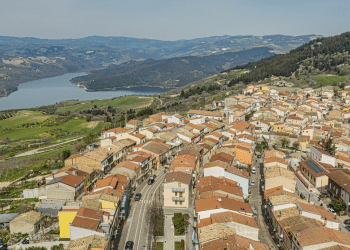 Carlantino e il lago di Occhito