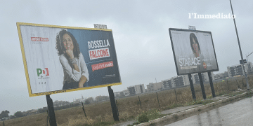 I 6x3 di Falcone e Starace uno accanto all'altro in via Gandhi a Foggia