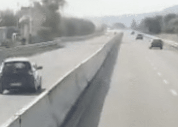 auto contromano (foto archivio)
