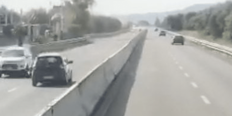 auto contromano (foto archivio)