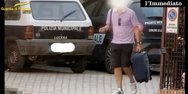 Immagine tratta dal video dell'operazione della Finanza