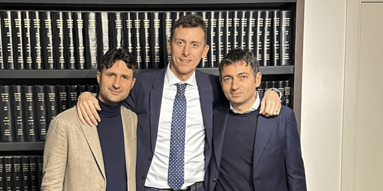 I proprietari De Vitto e Casillo con al centro l'avvocato De Rossi