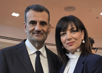 Decaro e Angolano