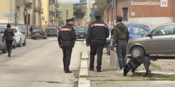 I carabinieri sul luogo del delitto e il cane di Dino Carta