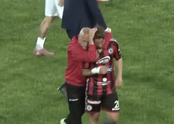 Barilari consola Liguori in lacrime