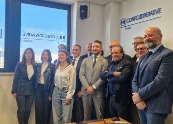 Nella foto, il presidente Raffaele De Nittis e il nuovo gruppo
