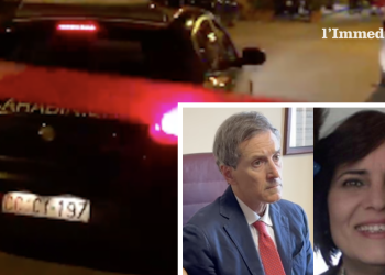 Sodrio e Bruno; sullo sfondo i carabinieri sul luogo del femminicidio