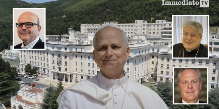 Al centro, Papa Leone XIV; a sinistra, Caballero; a destra, Ferretti e Gasperini