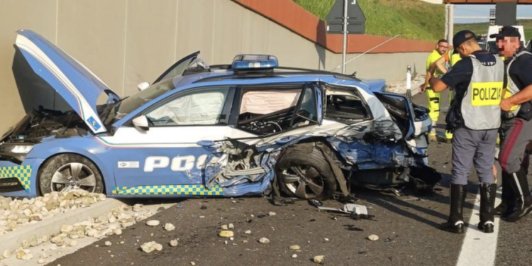 Un incidente della Stradale in ambito Autostradale