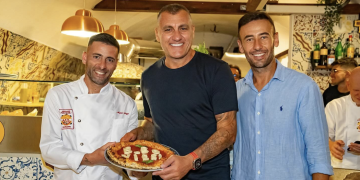 I titolari con Bobo Vieri